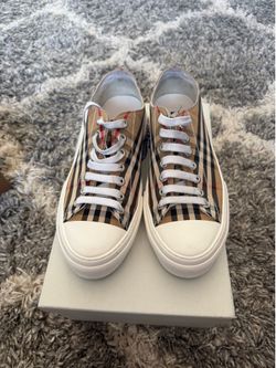 Burberry Beige Plaid Canvas authentic Low-Top Sneakers with White Soles