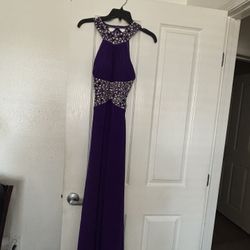 Beautiful dress nice material