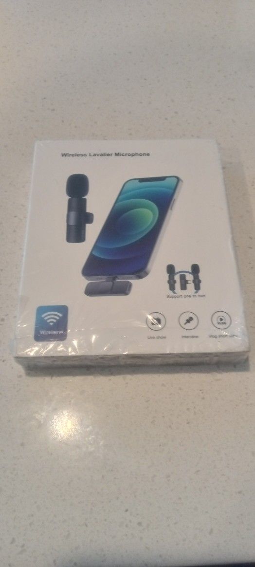 Brand New Ultrend Plug-Play Wireless Lavalier Microphone With 2 Mics & Two-in-One Receiver For Sale.