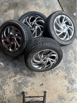 4 rims 16 inch and tires P205 /55R16 M+S