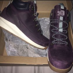 NEW The North Face Women’s Back To Berkeley  Waterproof rain snow hiking boots w/ ice grip size Purple Blackberry Navy Urban Outfitters NAU