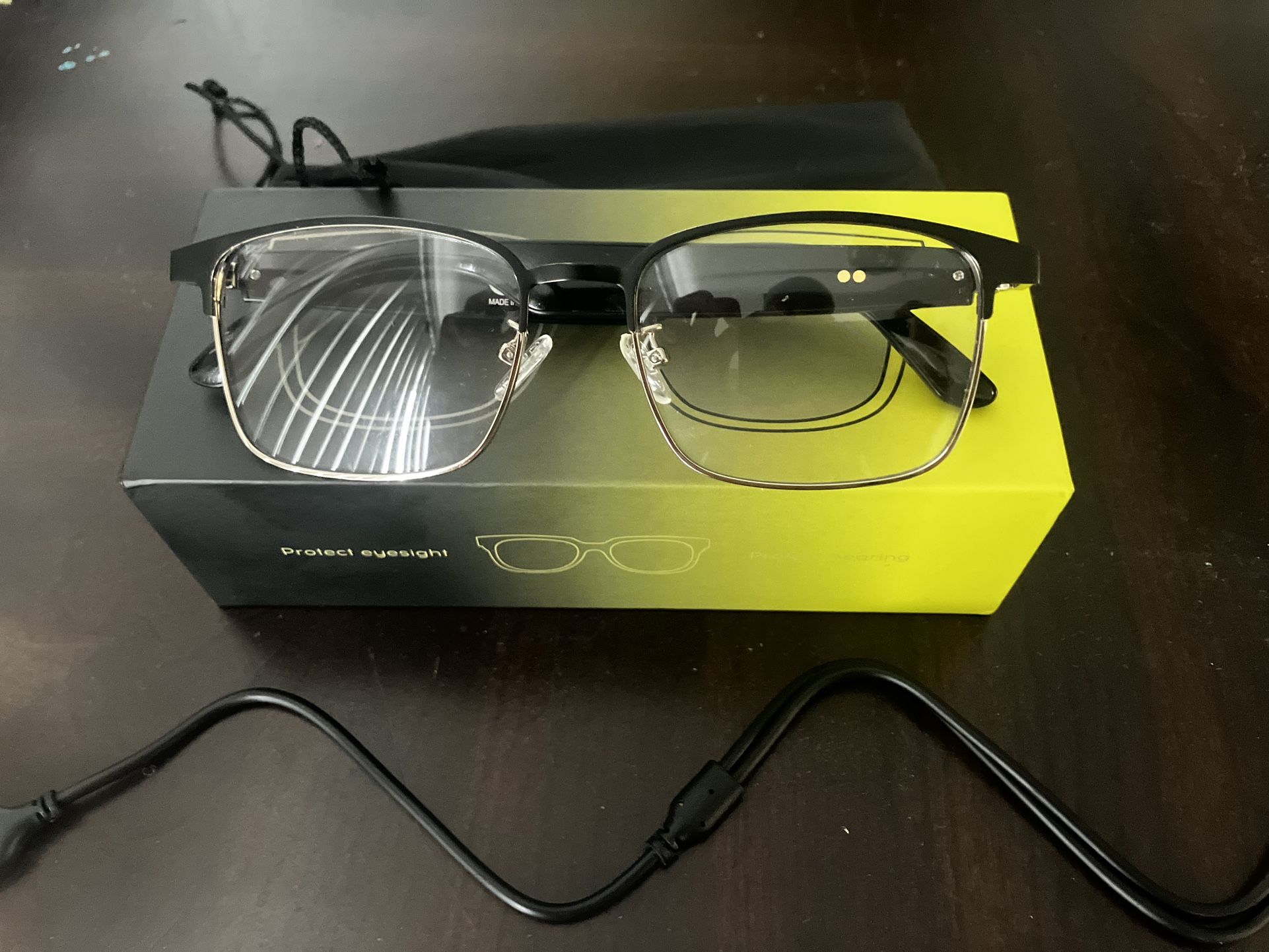 Smart Glasses