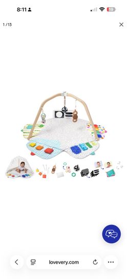 Lovevery Play Gym - baby