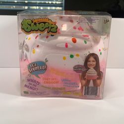 Squeezee Sweetz Scented Squishy Cupcake Squeeze Toy PinkWhite Ages 3+