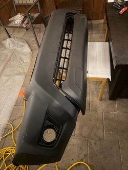 2012/2014 Toyota Tacoma front bumper new