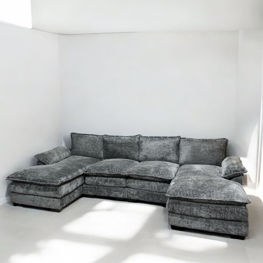 FREE DELIVERY - Sectional Couch - $39 downβ‘οΈ