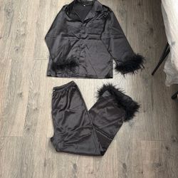 Women’s Black Silk Pajamas 