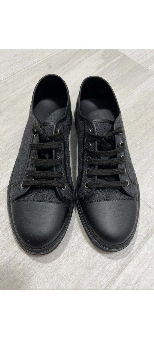 Men's Gucci Low Top Black Sneakers Sz 9