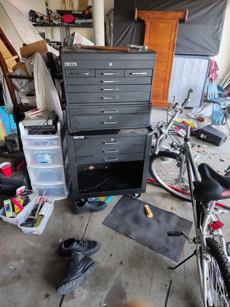 US GENERAL 3 TIER TOOL BIN W/TOOLS