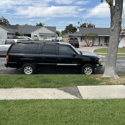 SUV 2003 GMC Yukon xl black