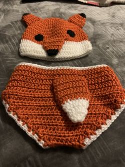 Infant FOX outfit for photos ! Used 1 time for photos
