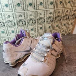 Nike Shocks Women's Size 9