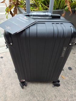 20" Carry On 8Wheels Spinner Hard Shell New With Tags Tsa Lock Extra Lightweight Expandable Waterproof Black Color