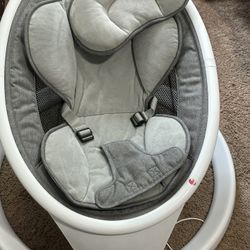 Munchkin Bluetooth Enabled Baby Swing