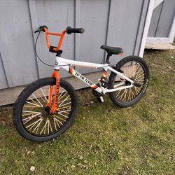 24 2016 so Cal Flyer Se Bike for Sale in Fairhaven MA OfferUp