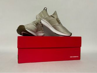 SZ 10 Wmns New Balance Sport Sneakers