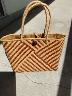 Vintage Hand-Woven Lauhala Boho Tote Bag - Two tone Beautiful, artisanal hand-woven lauhala and bamboo  bag