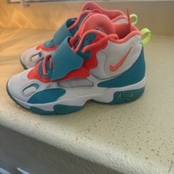 Nikes Size 6Y