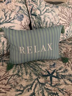 Decorative pillow