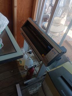 Roland Vinyl Cutter