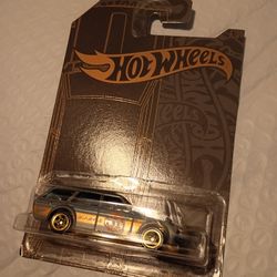 1971 Datsun 510 Wagon Hot Wheels Diecast