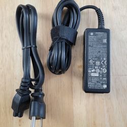 HP Power Supply Adapter Charger 45W, 19.5V, 2.31A,  7.4mm Connector - Part number 744481-003