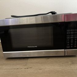 Microondas Frigidaire estado