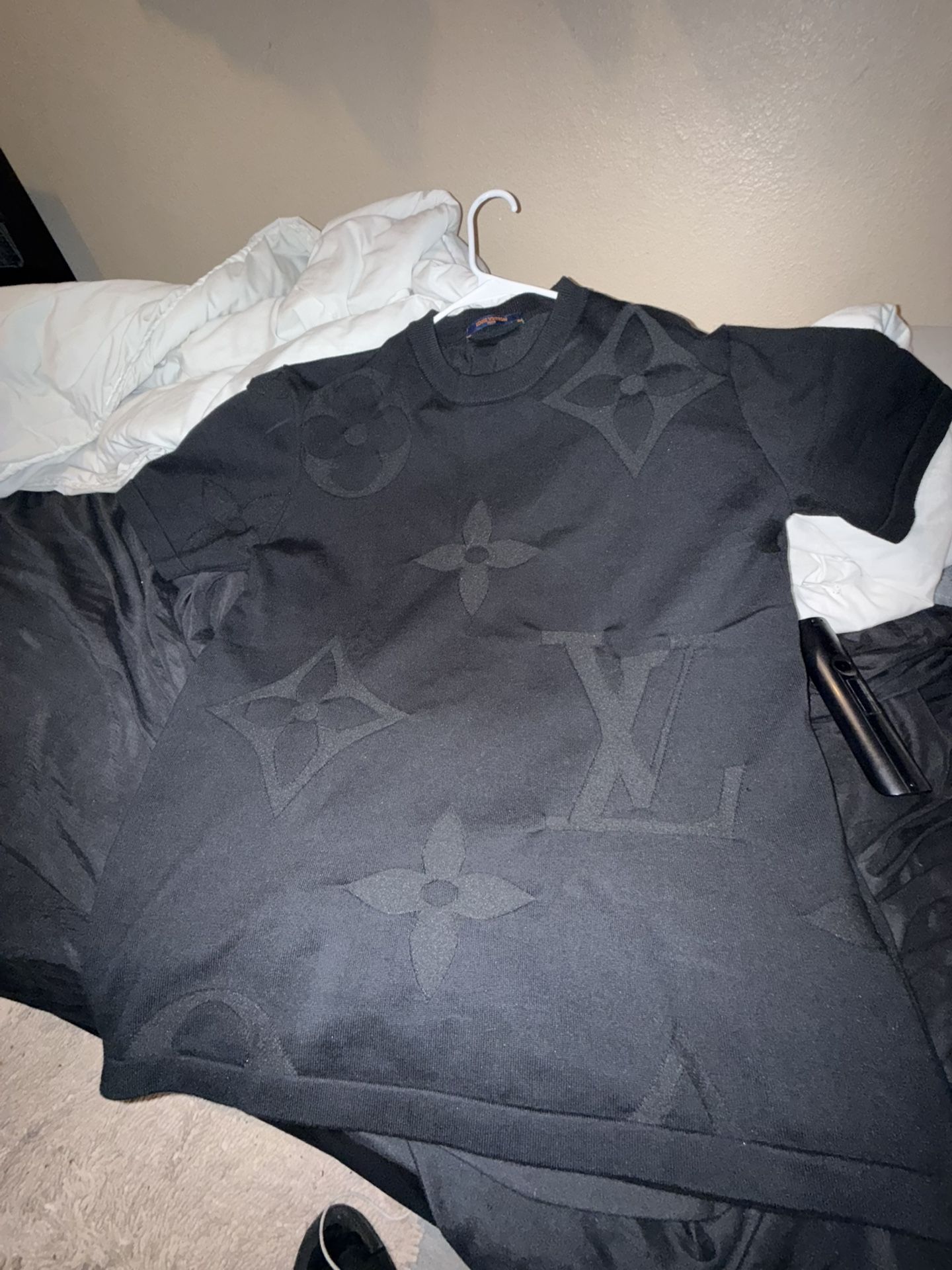 Lv Shirt