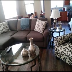 Complete Living Room Furniture Set – Excellent Condition – $1500