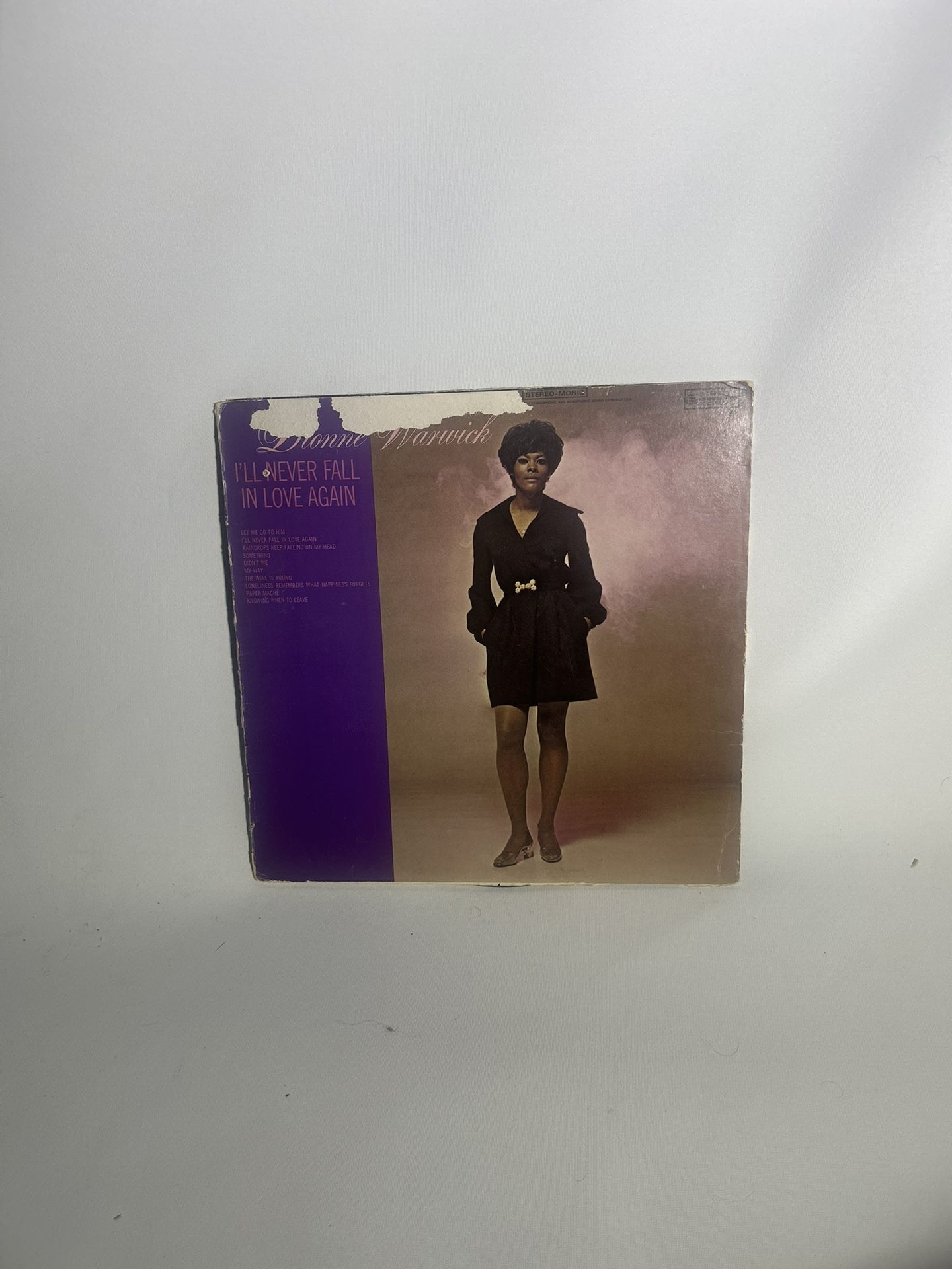  Dionne Warwick – I’ll Never Fall in Love Again