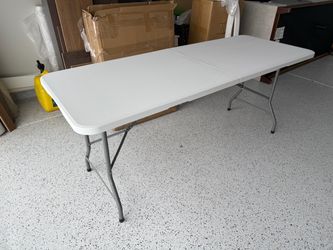 6 foot white folding tables