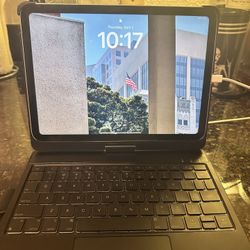 iPad Gen 10 w/ Keyboard Case
