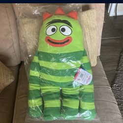 Brobee Yo Gabba Gabba Cuddle Pillow for Sale in Los Angeles, CA - OfferUp