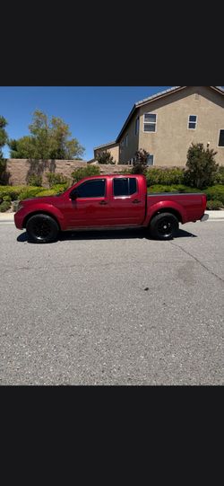 2019 NISSAN FRONTIER SE V6
