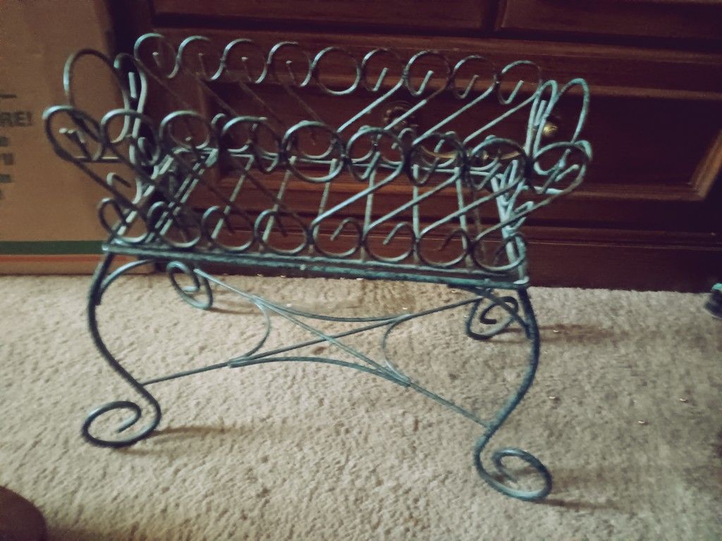 Home Decor/Magazine Rack