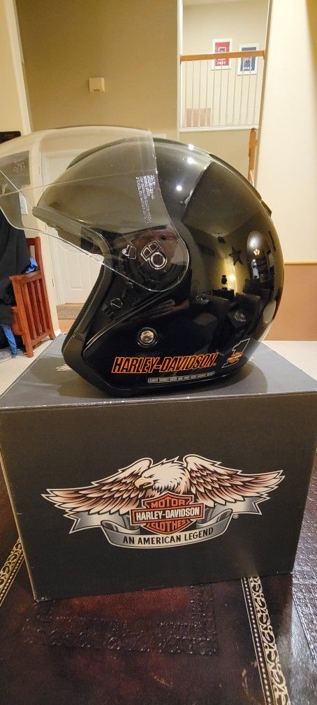 Mens Harley Davidson XL helmet