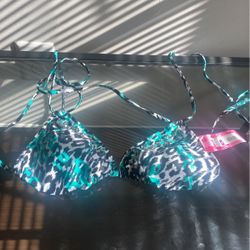 Bikini Top By xhileration 