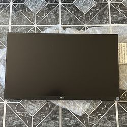 LG 27 4K UK850 USB-C Monitor
