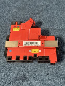 BMW Battery Rear Power Distribution Box 