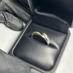10K GOLD WITH DIAMONDS RING
