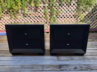 2 Night Stand