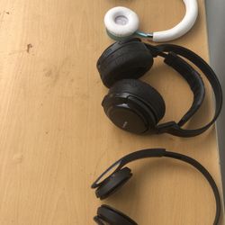 Headphones 