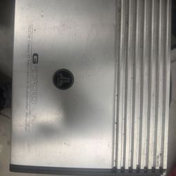 JL Audio 700w X 1 Amp