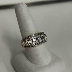 10kt Diamond Ring 