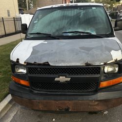 Chevy Express 2500 Parts