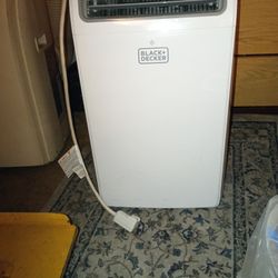 Black +Decker, Portable Air Conditioner By 6