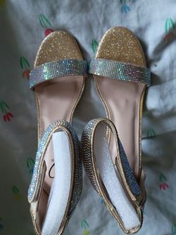 Bedazzle heels size 8