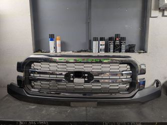 2024-2025-2026 FORD F-150 KING RANCH GRILL OEM USED #10349