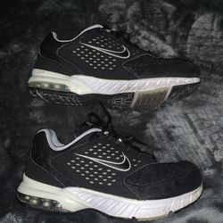 Women’s Nike Air Walking Shoes Black White Size 8 