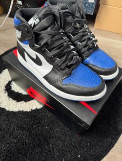 Air Jordan 1 Retro High OG ‘Royal Toe’